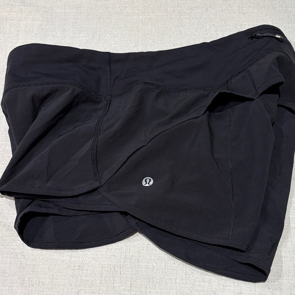 lululemon athletica Black Running Shorts size 6 - Picture 9 of 12